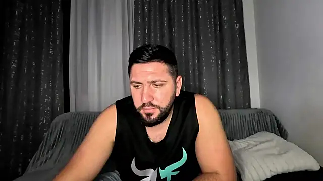 Gold_Alpha_Boy's cam snapshot