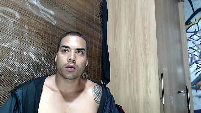 Justin_Frank's cam snapshot