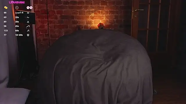 helen_frogg's cam snapshot