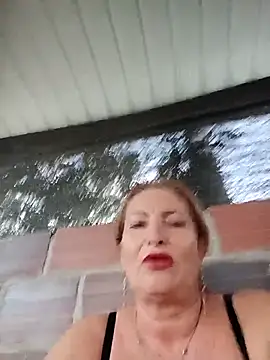 Sexy-Woman-Mature's cam snapshot