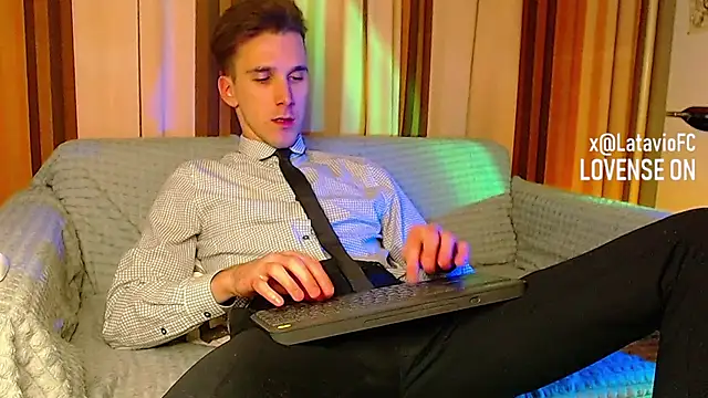 Midnighter_ live sex cam