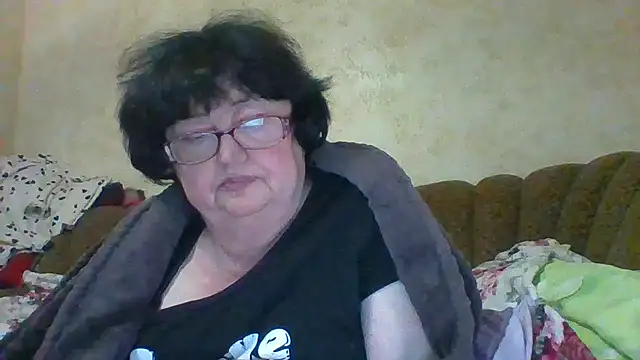 MilaSky5303's cam snapshot