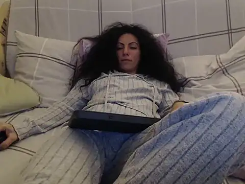 Emmatoo's cam snapshot