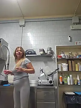 Melody73's cam snapshot