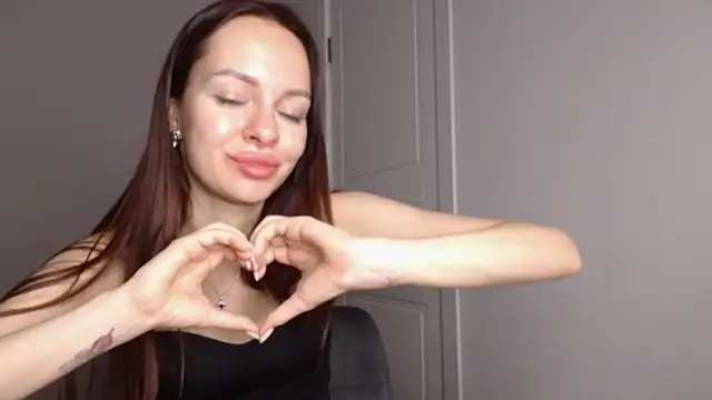 alice_inspires's cam snapshot