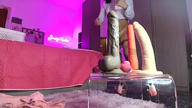 SWEETYRABBIT_FUCKTOTUM's cam snapshot