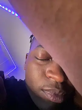 Redfucks333 live sex cam