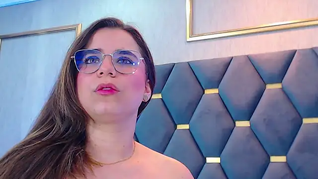 ThaniaJones's cam snapshot