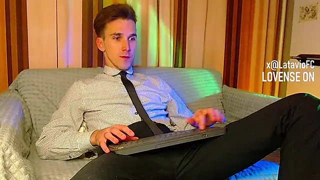 Midnighter_ live sex cam