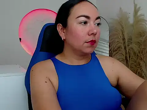 Yadis_hot live sex cam