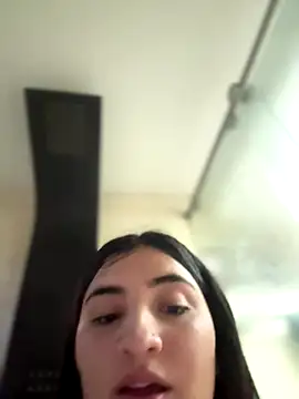 AhriCutte live sex cam