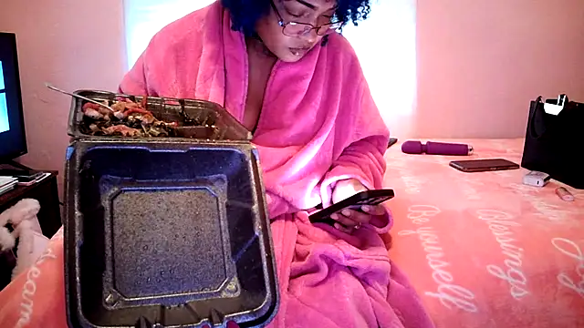 PiscesKitty's cam snapshot