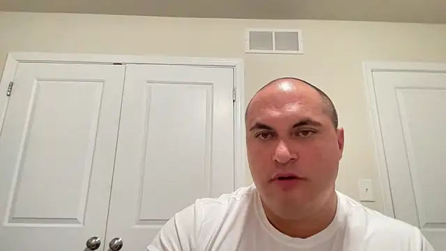 SluggishChase99 live sex cam