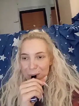 Conny_Shellie's cam snapshot