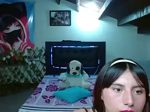 LuluKiss_'s cam snapshot