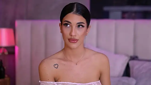 RaisaKali live sex cam