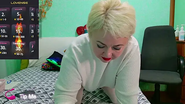 Viki100paradise's cam snapshot