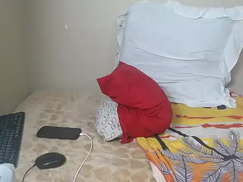 BadGirlMona's cam snapshot