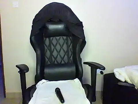 Candii_wet_'s cam snapshot