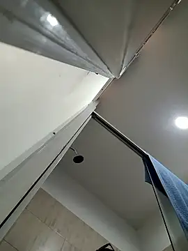 keylafisher_'s cam snapshot