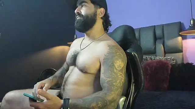 Lyon_vach live sex cam