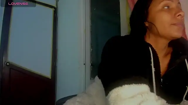 Nenita_Hot_'s cam snapshot