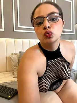 Tayler_Kim's cam snapshot