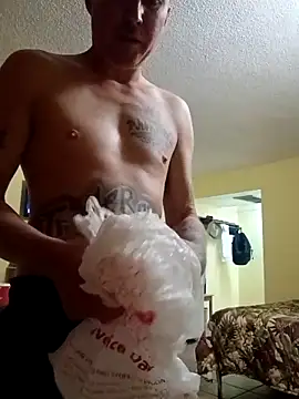 RoughIntentions4U's cam snapshot