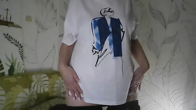 Catty_Lady's cam snapshot