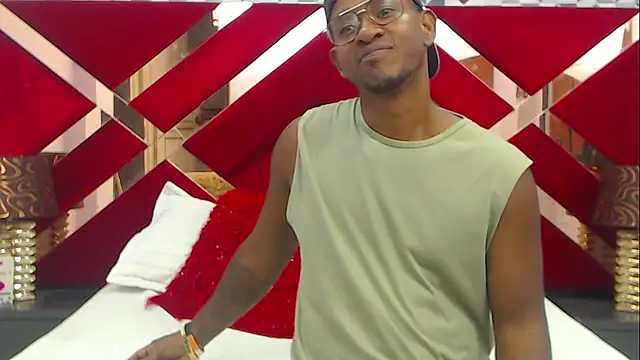 AndyCalifornia1's cam snapshot