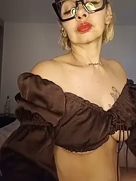 AndrehGuzman's cam snapshot