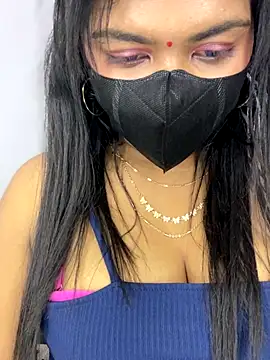 __Thenmozh__'s cam snapshot