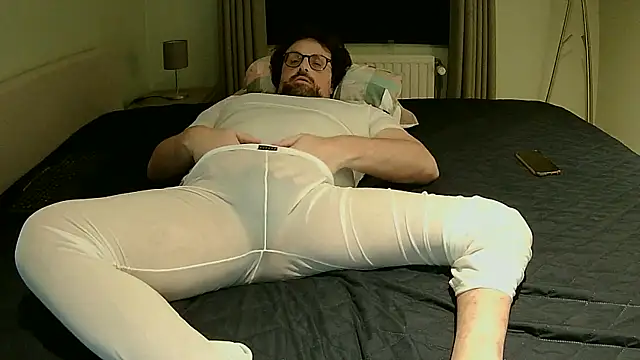 littlehairyman's cam snapshot