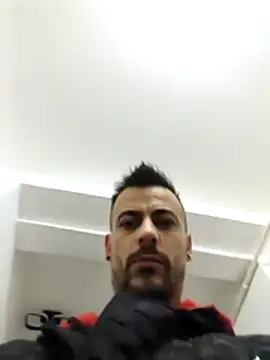 RyanVibe's cam snapshot