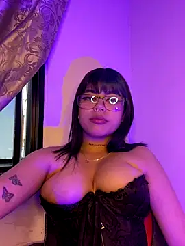 VIOLET_EF's cam snapshot