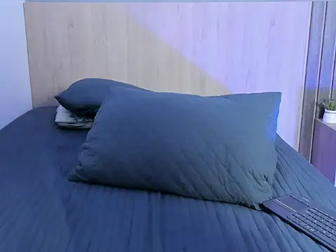 EvilRaven's cam snapshot