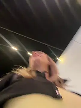 SophieVJ's cam snapshot