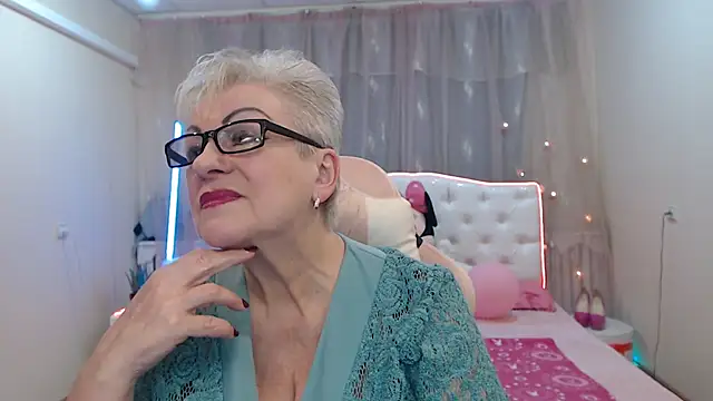 KayleSmoll's cam snapshot