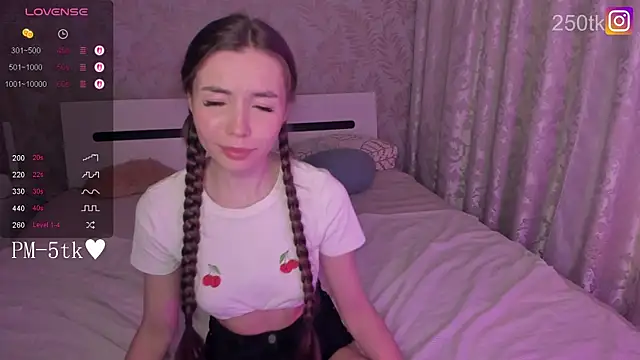 YonaBones's cam snapshot