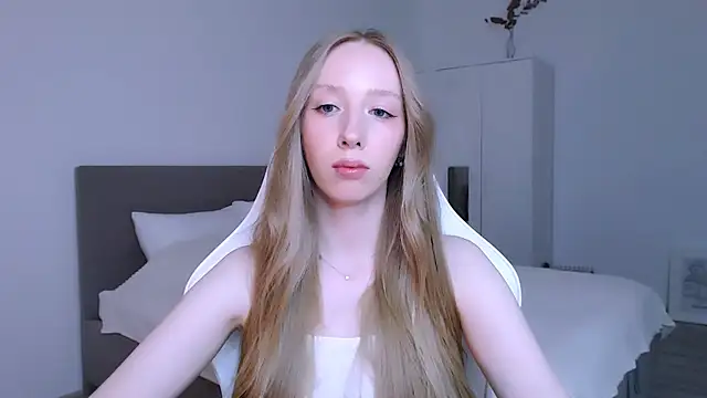 Luna_insniity's cam snapshot