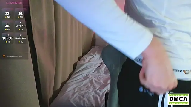 cute_thomas's cam snapshot