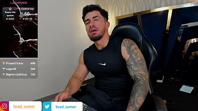 Brad_Summer live sex cam