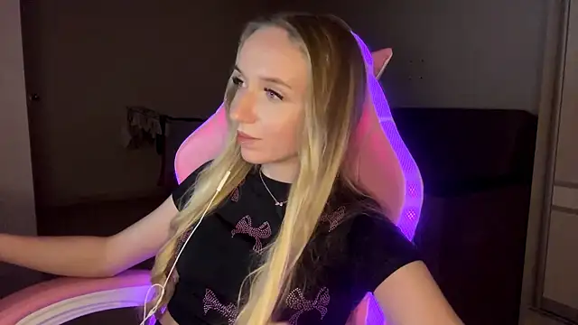 LaceDream's cam snapshot