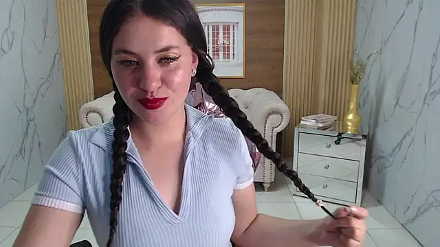 emma_jones_s's cam snapshot