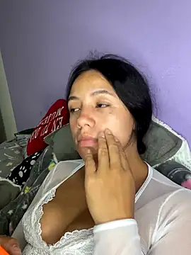 Marianahb-e's cam snapshot