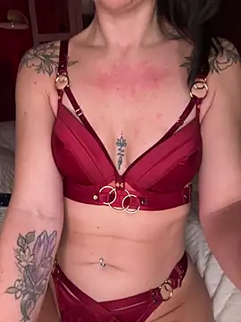 RubyLunaa's cam snapshot