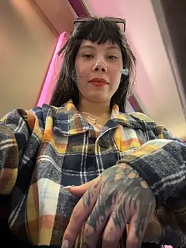 EemaHaruki live sex cam