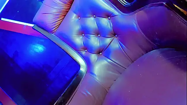 emelly_horny_ live sex cam