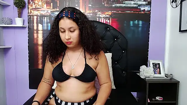 SabrinaRoux's cam snapshot