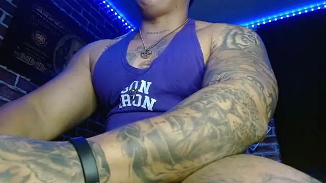 jordan_bigcock_'s cam snapshot